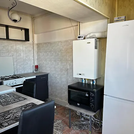 Sunny Tomis Apartment